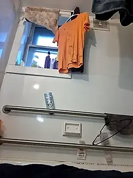 Stripchat Sex Cam of jizzyglizzy92
