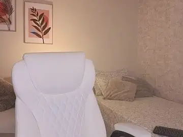 Stripchat Sex Cam of DahianaWalcott
