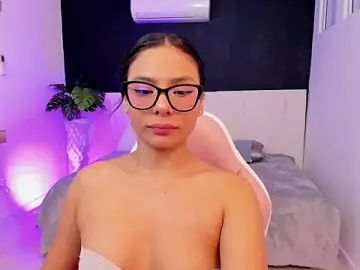 Stripchat Watch Live Sex Cams of amira_cute2