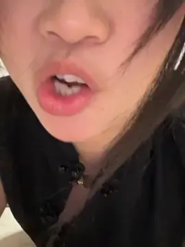 Stripchat Sex Cam of huihui_520