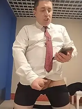 Stripchat Free Live Porn of BigCristh79
