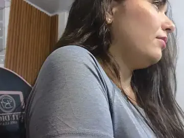 Stripchat Sex Cam of Loren_Tay