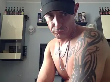 Stripchat Live Sex of Heavy_Rain2021