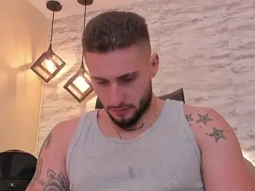 Stripchat Free Porn Cam of dominic_de_luca