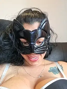 Stripchat Live Sex Cam of Luianna