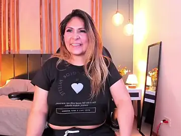 Stripchat Free Porn Cam of Melanie_silver_