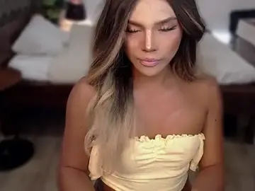 Stripchat Free Porn Cam of liaa_lurrecams