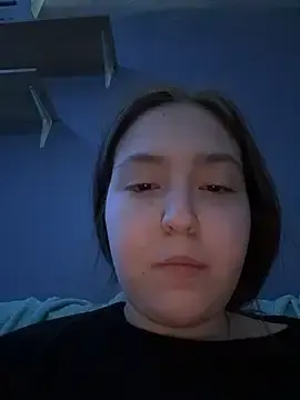 Stripchat Watch Live Sex Cams of CharmingVikii