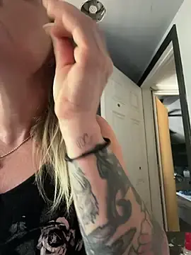 Stripchat Adult Webcam of LilMissKaos