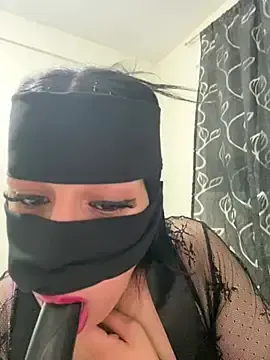 Stripchat Live Porn of mari_layali