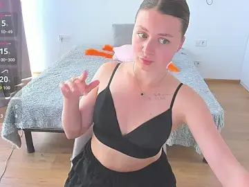 Stripchat Nude Webcam of Kitkatvel