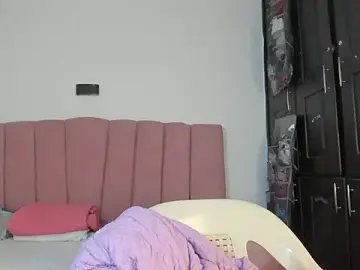 Stripchat Free Live Porn of Tahira_21_
