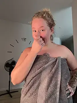 Stripchat Live Sex Cam of BlackLotos