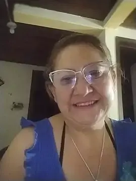 Stripchat Sex Cam of JULIETA_21-
