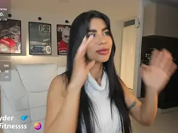 Stripchat Adult Webcam of CamiRyder