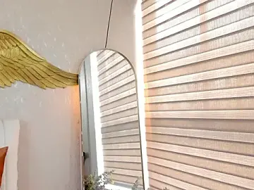 Stripchat Live Sex Cam of EmmaFerrary