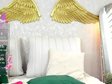 Stripchat Free Live Porn of EmmaFerrary