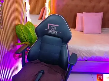 Stripchat Sex Cam of RIO_TAY1
