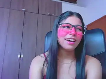 Stripchat Free Porn Cam of _ALLYSON18_