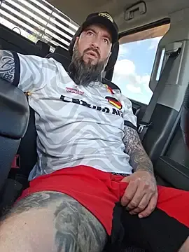 Stripchat Sex Cam of Beardedtattood
