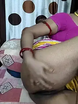 Stripchat Live Sex Cam of yoursweety09