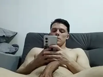 Stripchat Live Sex Cam of RAFAELQUINTEROSCAVALHEI