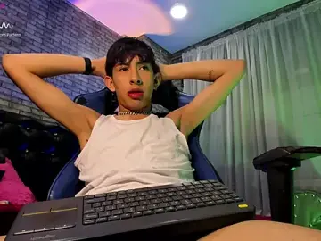 Stripchat Adult Video Chat of Tommy_Fox