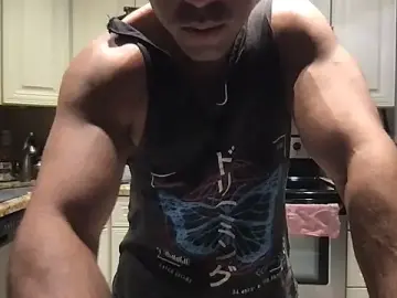 Stripchat Live Sex Cam of BigGuyMuscle
