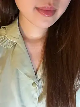 Stripchat Free Live Porn of Uyennii02