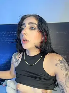 Stripchat Sex Cam of sharlot24