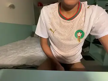 Stripchat Sex Cam of Rebeu_77