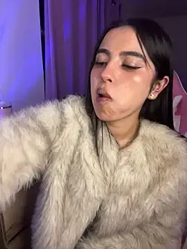 Stripchat Adult Video Chat of Emily-14
