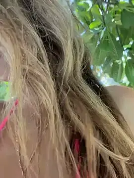 Stripchat Watch Live Sex Cams of Bella-Grace