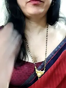 Stripchat Live Porn of Yazhini-Cam