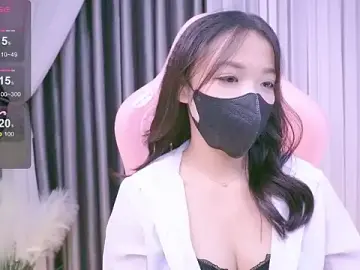 Stripchat Sex Cam of Lu_Ly22