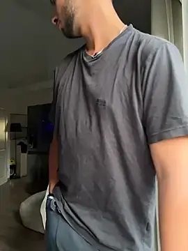 Stripchat Live Sex Cam of Gipsyboysteve