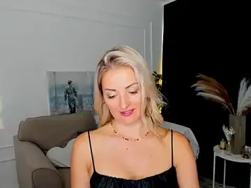 Stripchat Free Porn Cam of SatineDesire