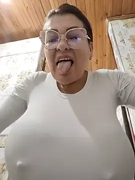 Stripchat Live Sex of AlexxiaaMat