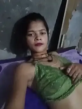Stripchat Sex Cam of Hot_bhabi0123