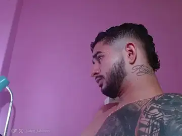 Stripchat Sex Cam of king_falconer