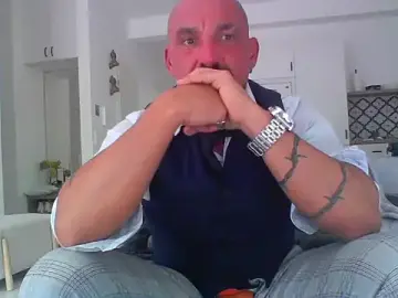 Stripchat Free Live Porn of publicnakedman
