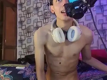 Stripchat Free Porn Cam of Twink_Sebas7