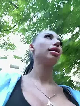 Stripchat Free Live Porn of BlueEyes_BB