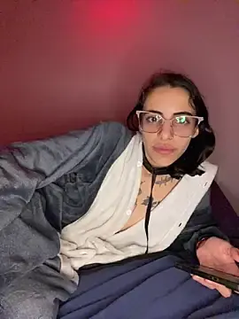 Stripchat Sex Cam of Poison_Ivy_29