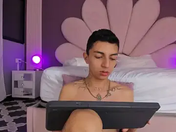 Stripchat Best live sex cam show of NickandAbby_