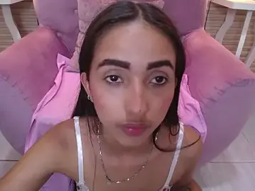 Stripchat Free Porn Cam of SweetyLaly