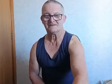 Stripchat Nude Webcam of daddy_man