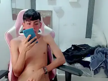 Stripchat Live Sex Cam of Liarr_