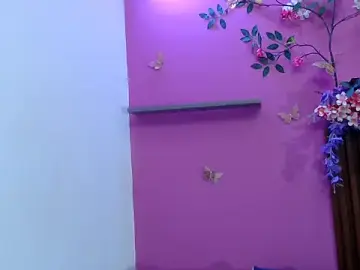 Stripchat Adult Webcam of skinnysofia18