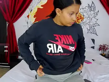 Stripchat Live Sex Cam of Luna_Dante_fox